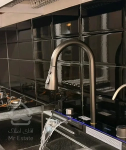 ۷۲ متر یک خواب مستر نور گیر نما کلاسیک