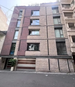 آپارتمان شخصی ساز ۲۴۰ متر