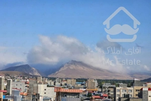 پنت هاوس ۱۴۰ متری +۶۰ متر حیاط اختصاصی در طبقه ۶