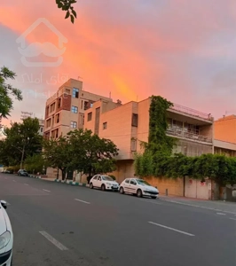 سهروردی خ مطهری ترکمنستان ۱۳۰متر ۳خواب
