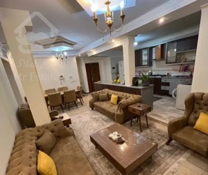 ازگل لوکیشن خوب 95متری