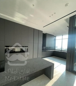 بلوارسجاد/۴۰۰متر/ویو ابدی باغ /از ۲ جهت نورگیر