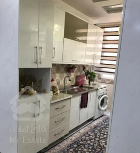 ۴۹ متر / آسانسور دار / روبروی مترو شهرک شریعتی