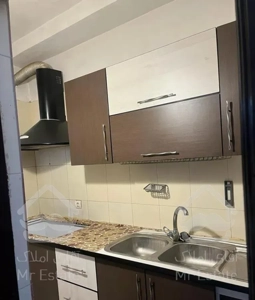 ۹۵متری طبقه۲ باآسانسور سندتکبرگ داخل شهرک آیت۱۶