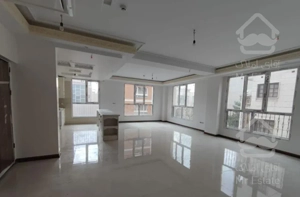 سهروردی شمالی سیبویه/۱۳۰ متر ۳ خواب نوساز / دو نبش