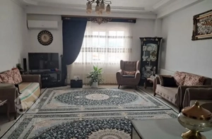 واحد طبقه سوم داخل شهر ۹۰متر