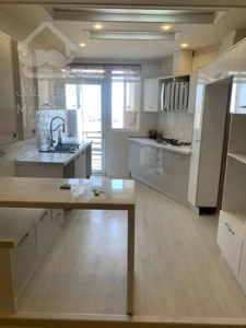 ۸۱متر۲خواب ۷ساله خطی رو به آفتاب در فردوس