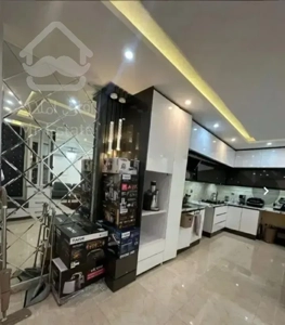 فروش طبقه همکف خانه ویلایی