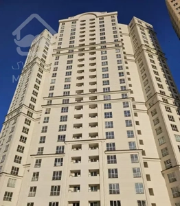 ۱۳۲ متر / ۲ خوابه / کلید نخورده / برج نوساز