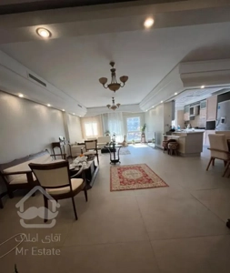 ۱۳۰ متر  نیاوران