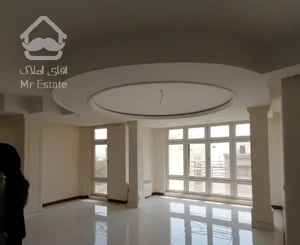 115متر/2خوابه/مشاعات دار/لابی مبله/عروسک نیاوران