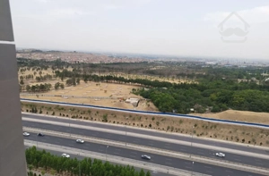 فروش ۹۰ متر۲ خوابه دریاچه چیتگر بدون مشرف جنوبی