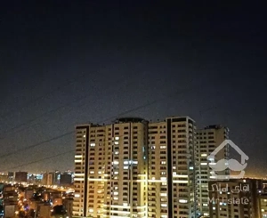 برج های آسمان ۱۰۶متری ،دریاچه چیتگر،منطقه۲۲