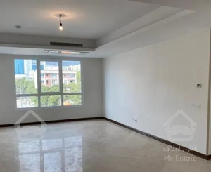 165مترنوسازکلیدنخورده صرافها