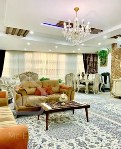 آپارتمان ازگل ۱۸۰ متر سه خواب