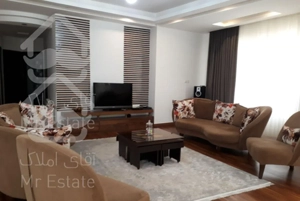 آپارتمان شیک و تمیز چهار واحد چهار طبقه در خ شفا