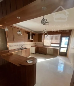 ۱۸۰ متر تاپ لوکیشن