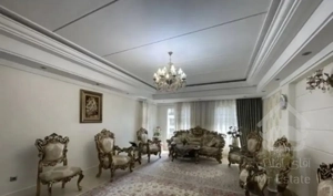 ۱۴۵ متر / نور از شمال ‌‌جنوب / ۲ پارکینگ سندی