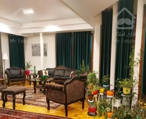 ویلایی ۳۳۰ متر ۴ خواب شمالی نیاوران