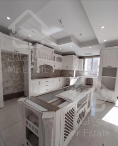 اپارتمان همکف۸۰متربا۱۰۰مترحیاط کوثردرب مستقل‌توکلی