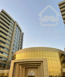 72 متری برج طلایی