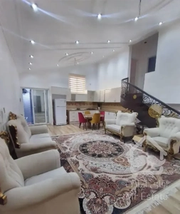 اجاره ویلای استخردار نزدیک دریا