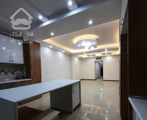 ۹۲ متر نوساز ده واحدی طبقه پنجم اباذر  شمال کاشانی