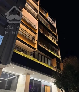 ۱۲۸ متر رو‌به حیاط/برند/ژورنالی/سوپر سازه/شخصی
