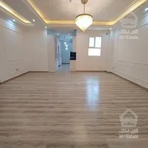 آپارتمان 92 متری،پونک شمالی،نورگیر با ویو شهر،تخلیه