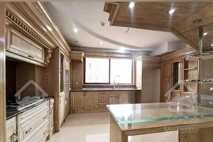 ۱۷۵متر ۳خواب /نیمه فرنیش/فرمانیه غربی