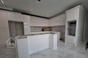 فروش آپارتمان ۱۷۵ متری ۳ خوابه در کامرانیه