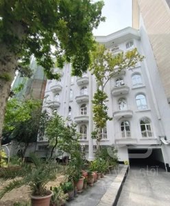 ۲۰۰متر تکواحدی ،۱۵متر تراس