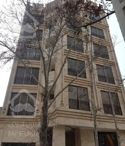 آپارتمان 240متر 3خواب +یک سوئیت مجزا( سپند)