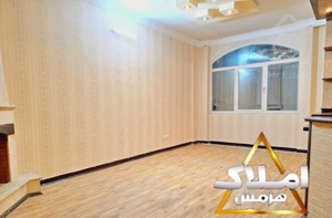 آپارتمان دوخواب/ نورگیر/2 واحدی/ نزدیک حاشیه لادن