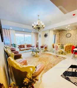 برج باغ(۱ ساله)سینما، لابی/ سرمایه گذاری