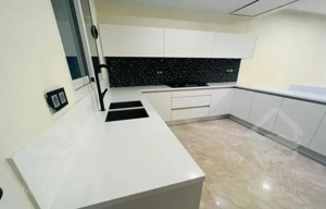 آپارتمان 172 متری شخصی ساز/ دو پارکینگ