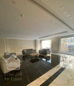 قبا/قلهک۱۳۰متر۳خواب/روبه افتاب//روفگاردن زیبا