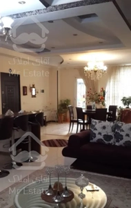 آپارتمان ۱۱۱ متر  فاز ۴ مهرشهر  دو خوابه