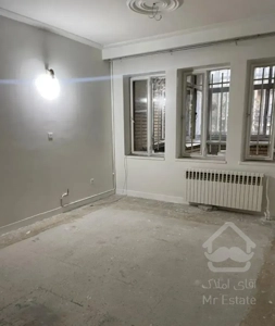 ۸۳ متر ۱ خواب جنوبی با پارکینگ