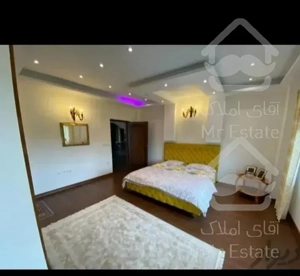 آپارتمان ۸۹ متری/غرق در نور/سالن پرده خور