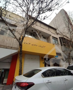 مغازه زعفرانیه آصف اکبری ۴۵ متر