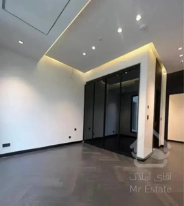 آپارتمان ۱۵۵ متر/ تک واحدی‌/ ابتدای رضاشهر/ صفر