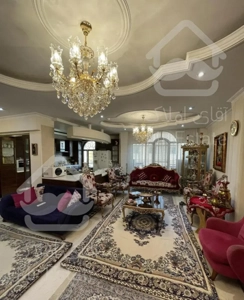 ۱۲۵متر/فول‌امکانات ۳خواب/چهارباغ‌شرقی