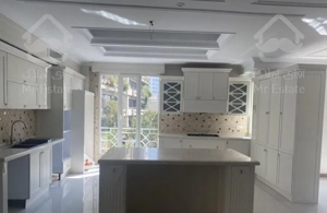 آپارتمان نیاوران ٢٣٥ متر