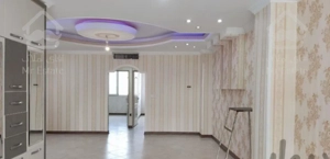 بازرگان ۹۰متر ۲خواب با پارکینگ انباری