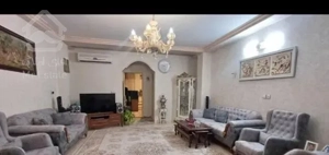 تک واحد مرکز شهر(خانم عرب)