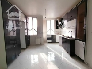 ۱۰۵ متری کم واحد لوکیشن عالی.خوش نقشه.آلاله شرقی.سرو