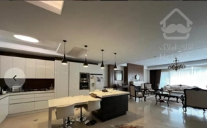 ۱۹۰متر /۳خواب/فول بازسازی شده /روبروی پارک ملت