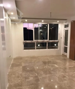 آپارتمان تک واحدی نوساز و شیک