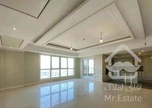 240متر طبقه‌آخر غرق‌نور/تکواحدی/فرشته دولت، دیباجی